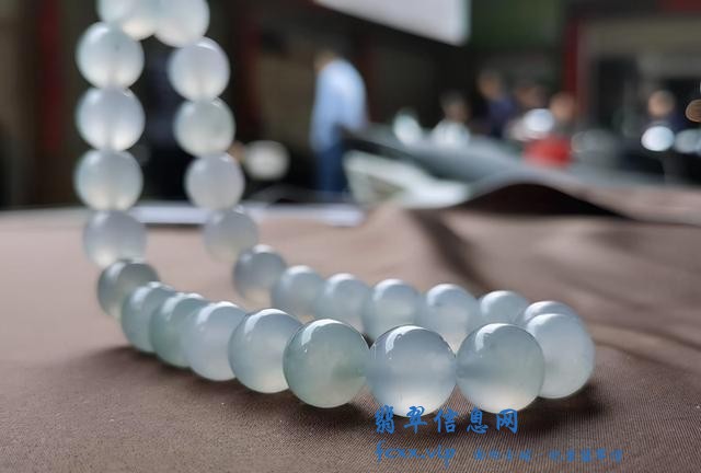 翡翠玉珠链购买选择攻略-2.jpg