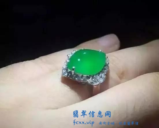 翡翠戒指佩戴篇-1.jpg