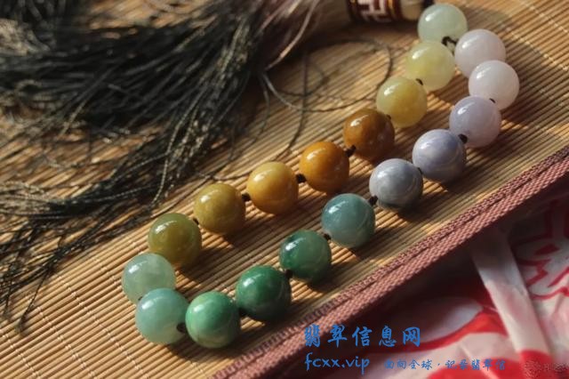 关于翡翠手串的那些事 你知道多少呢？-2.jpg