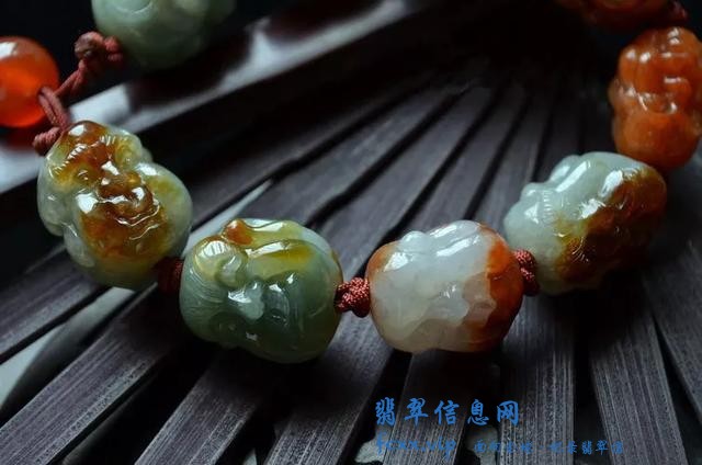 关于翡翠手串的那些事 你知道多少呢？-3.jpg
