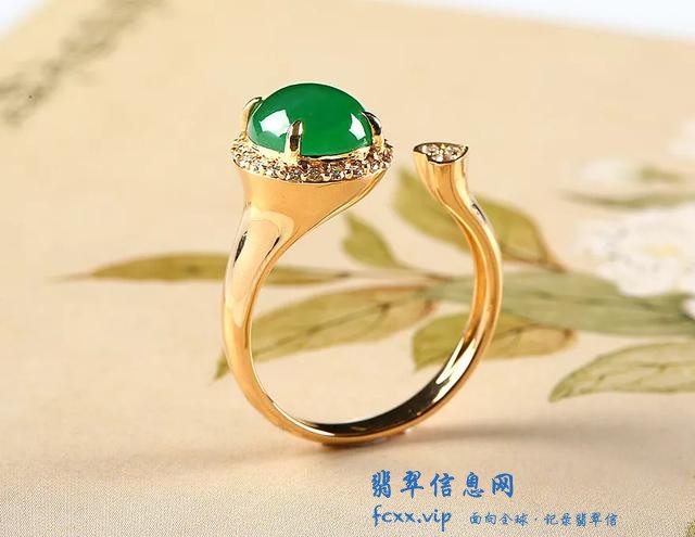 如何选购翡翠蛋面，选购玉雕戒指必知-9.jpg