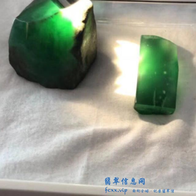 翡翠手串为什么贵？如何挑选翡翠珠子？-2.jpg
