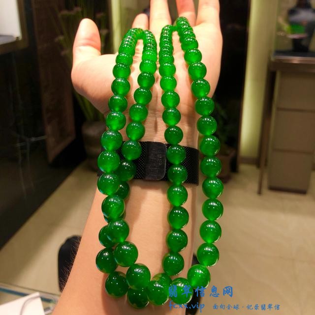 翡翠手串为什么贵？如何挑选翡翠珠子？-8.jpg