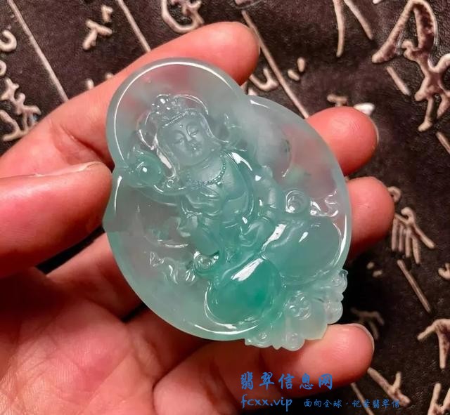 我是玉雕师，用这类型的翡翠雕刻创作观音、佛题材，成品真香-6.jpg