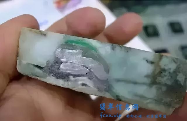 你确定你的翡翠手镯是真的？这4种造假翡翠的方法太侮辱人了-17.jpg