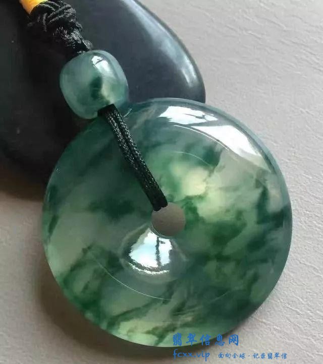 图文并茂教你翡翠的鉴别方法，方法挺牛，你知道吗？-8.jpg