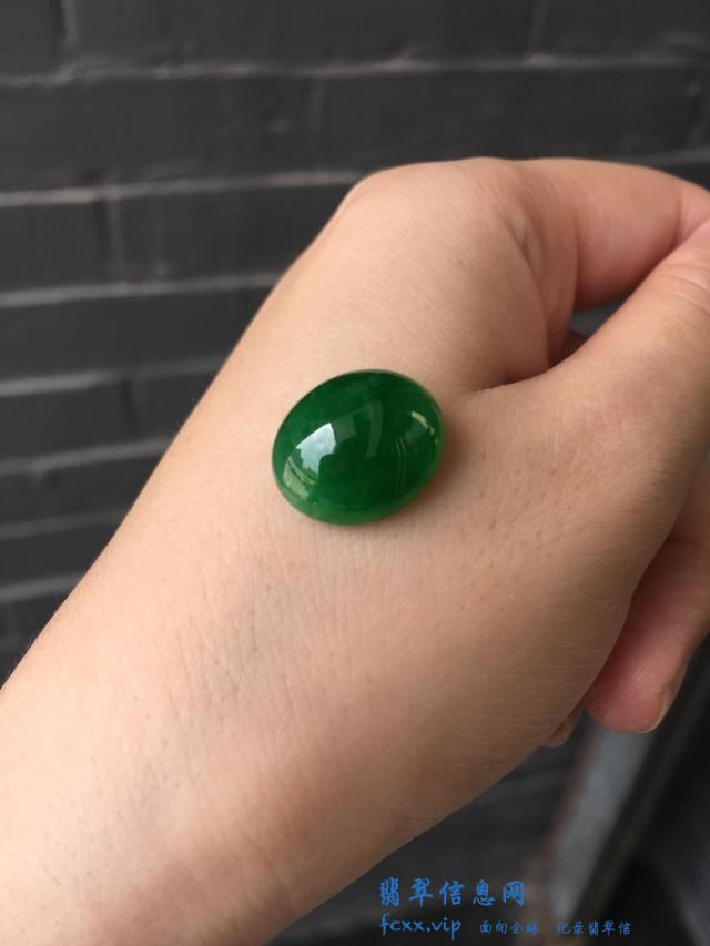教你如何挑选翡翠戒面-3.jpg