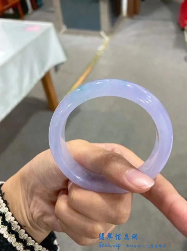 腕间的烂漫！优雅神秘的紫罗兰翡翠手镯-2.jpg
