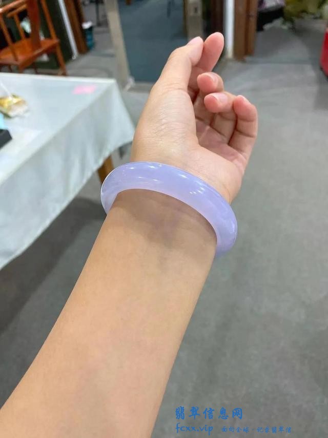 腕间的烂漫！优雅神秘的紫罗兰翡翠手镯-5.jpg