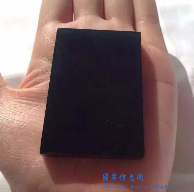 翡翠特殊品种——墨翠、乌鸡种 上篇-2.jpg