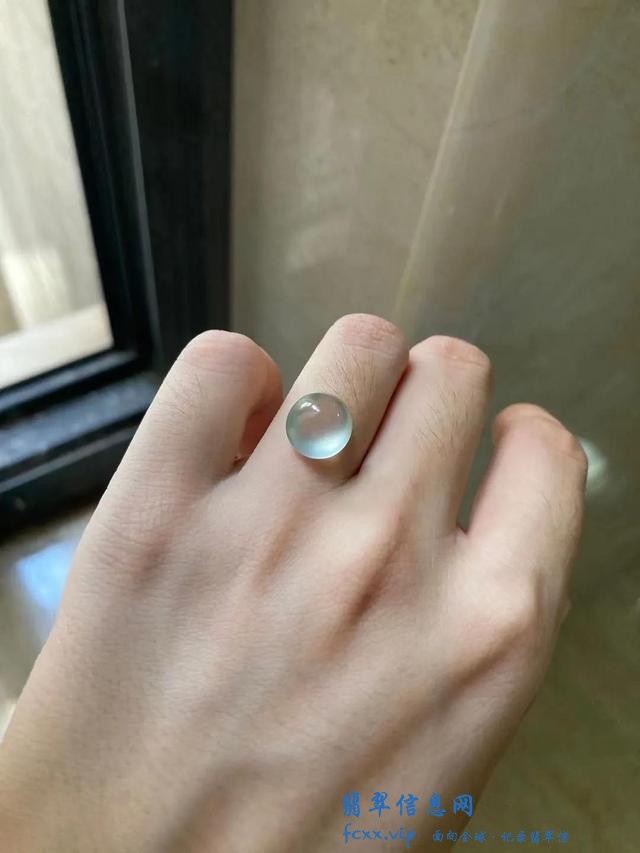 分享一枚玻璃种白冰蛋-6.jpg