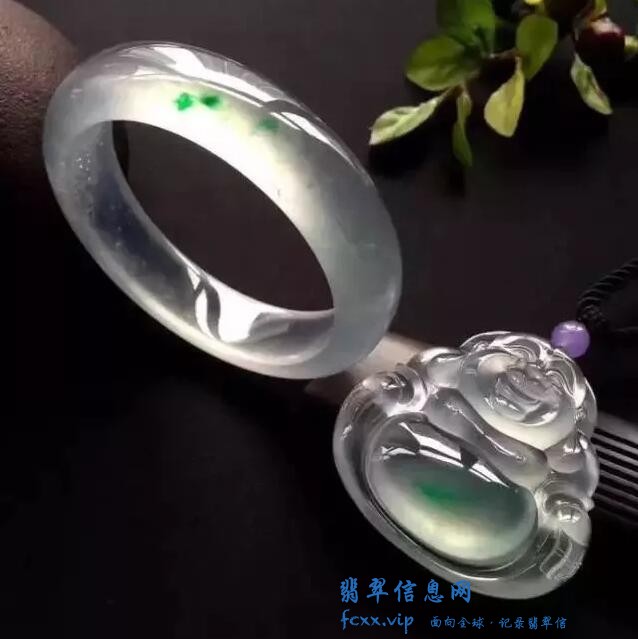 带你了解翡翠的种水——冰种翡翠-3.jpg