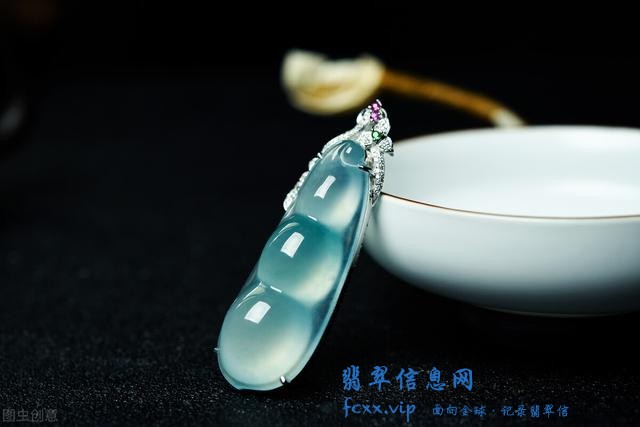 高冰翡翠和冰种翡翠的区别-1.jpg