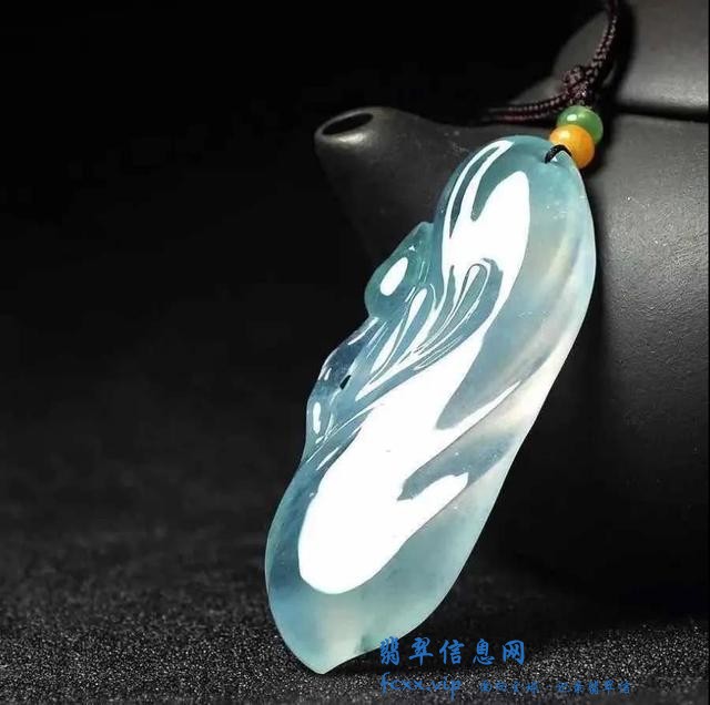 行家如何挑选翡翠？秘籍在这里-2.jpg