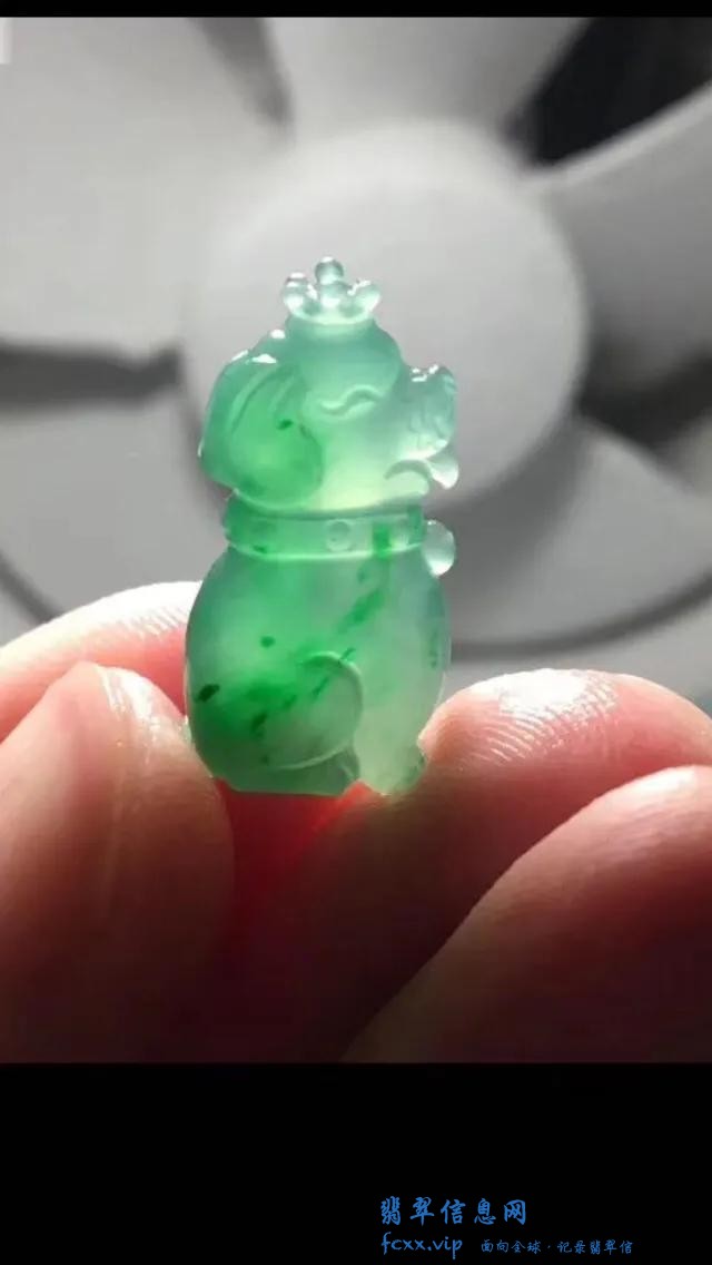 为什么小精品翡翠那么受欢迎，未来值得收藏吗？-3.jpg